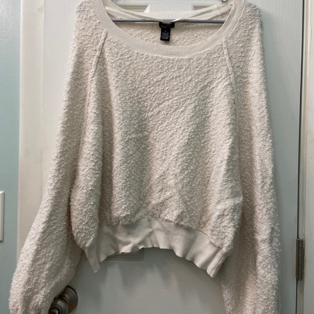 Women’s Sweater Cropped (M) Bell Sleeve